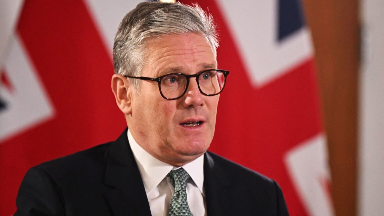 Labour woos new business to Britain