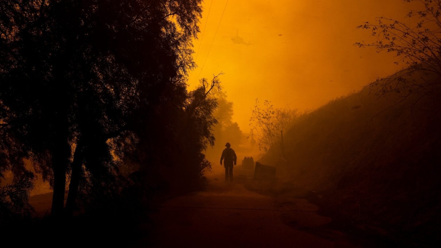 Southern California fire moving ‘dangerously fast’ with 0% containment