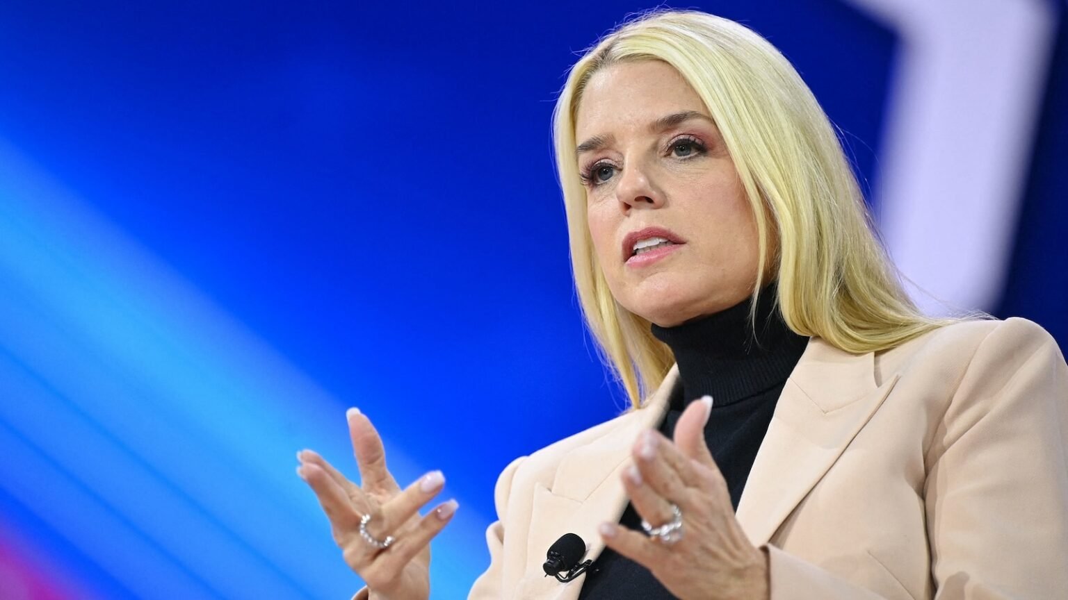 What Pam Bondi, Trump’s new AG pick, has said about investigating DOJ prosecutors