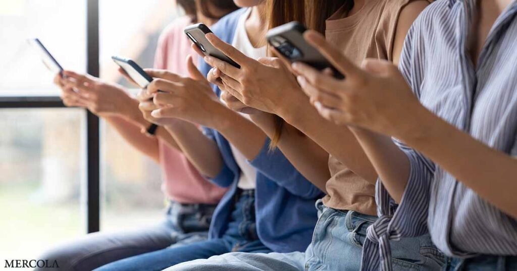 How Short-Form Video Addiction Takes a Toll on Teens’ Health