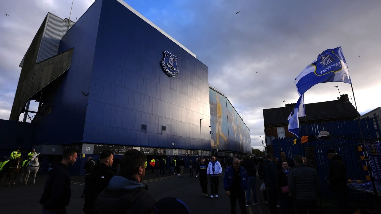 Everton takeover: The Friedkin Group complete deal to become club’s new owners | Football News