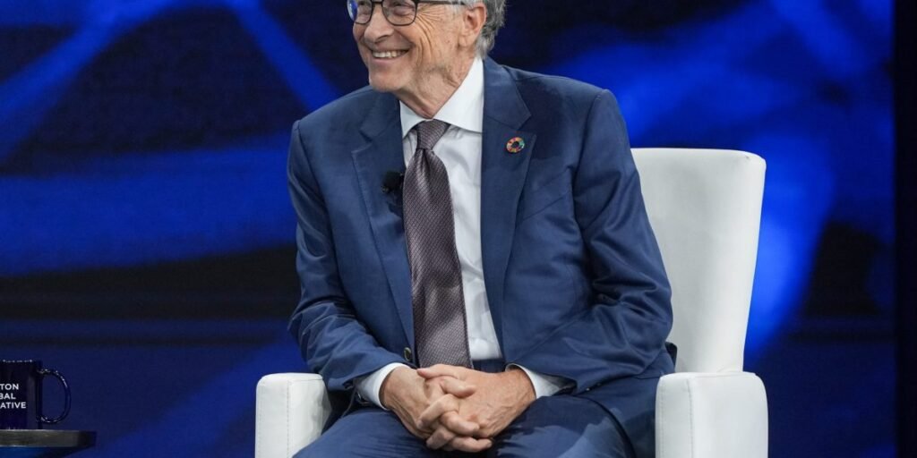Bill Gates ‘didn’t believe in vacations’ and worked on the weekends while building Microsoft—but regretted it. Here are his 3 tips for success