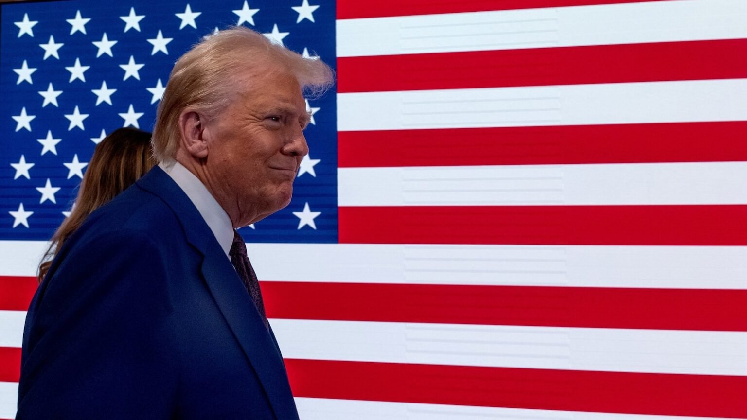 Trump calls for ending daylight saving time