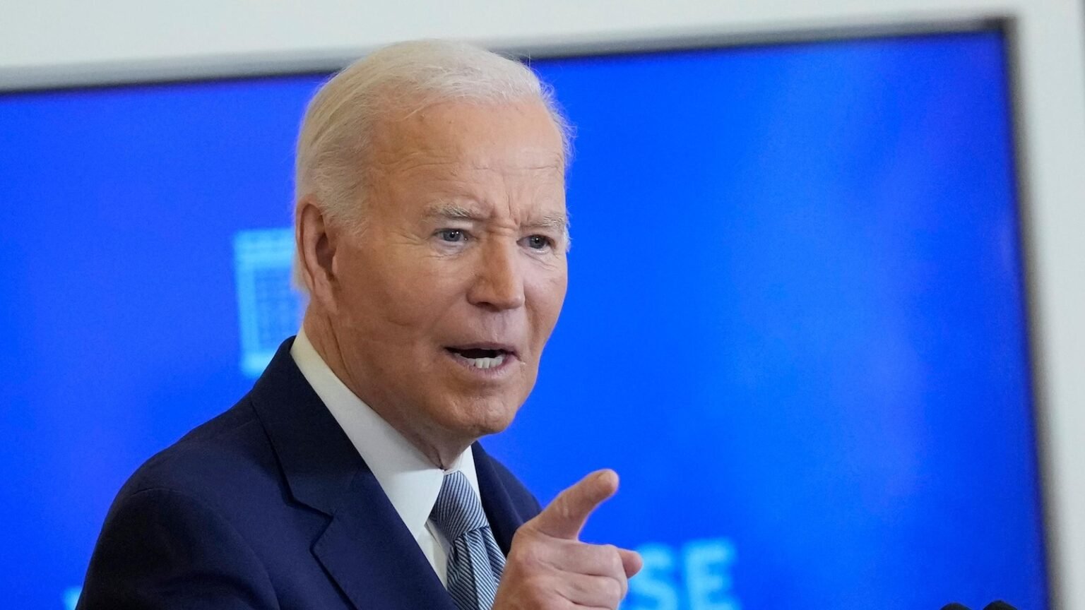 Biden commutes 1,500 sentences, pardons 39 in biggest single-day act of clemency