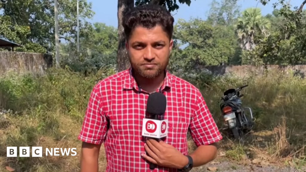 Mukesh Chandrakar: Body of missing Indian journalist found in septic tank
