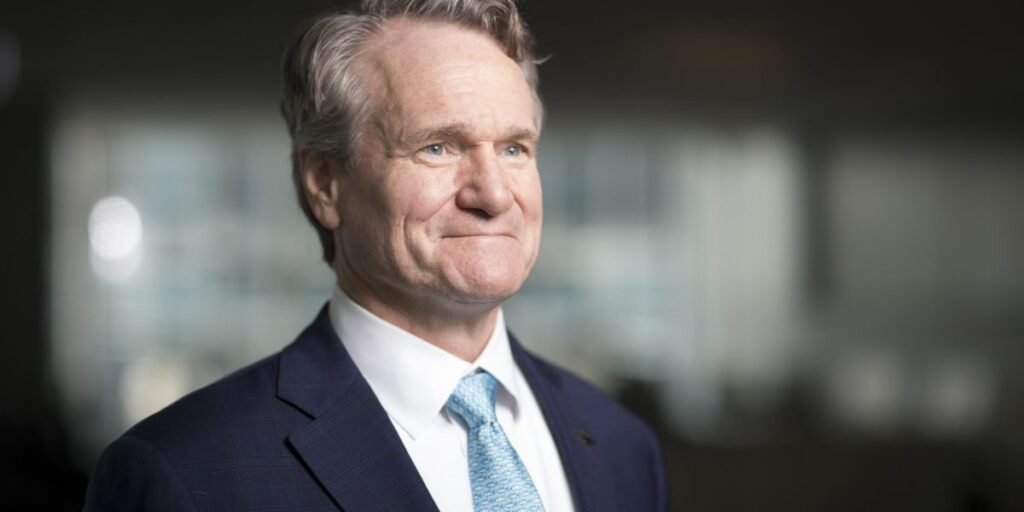 Bank of America staff to share about $1 billion of stock awards