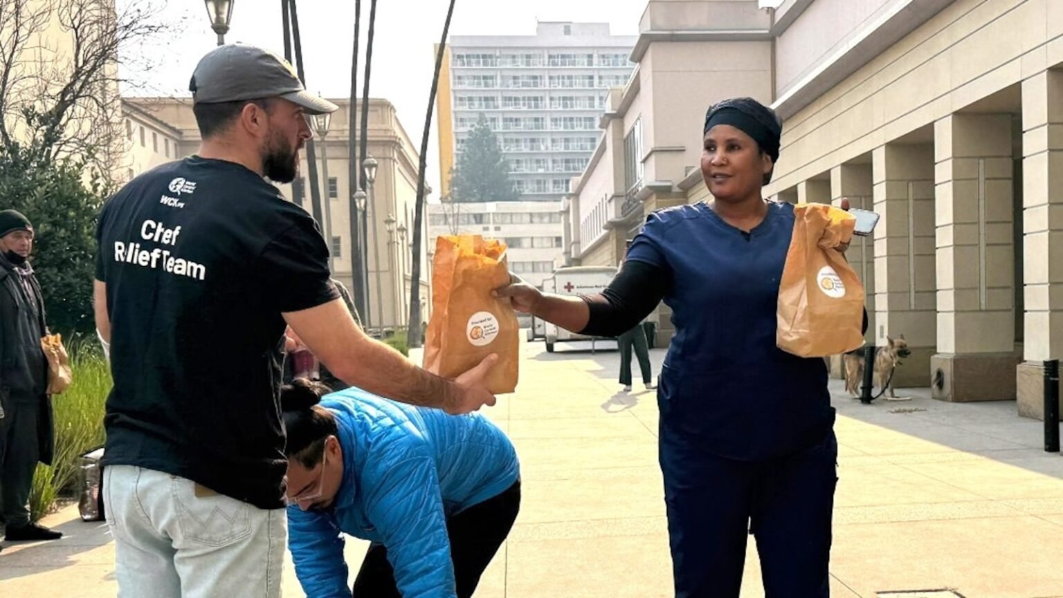 Los Angeles restaurants offering free meals, resources for evacuees and 1st responders