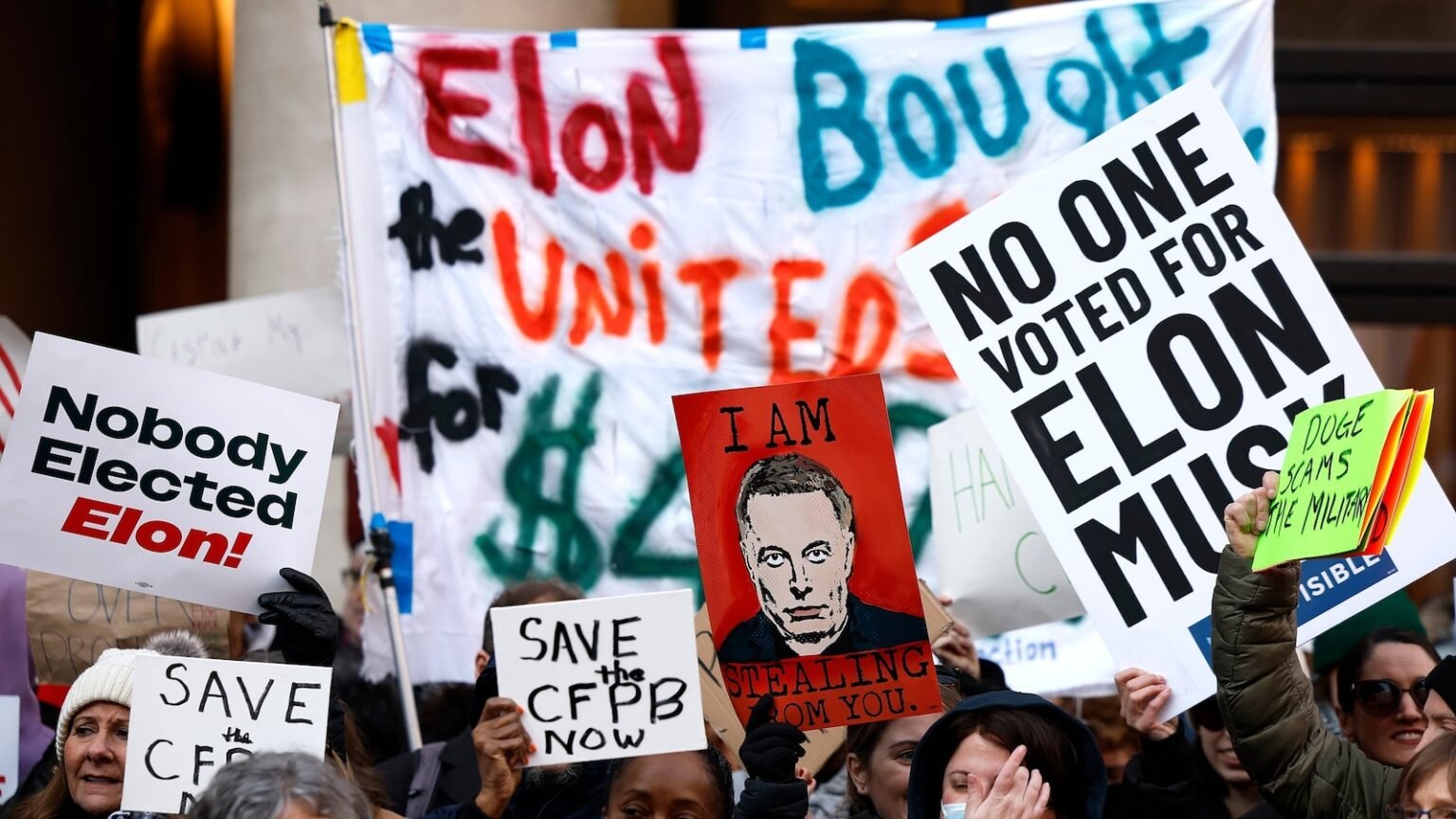 New CFPB leadership agrees to hold off on mass firings while lawsuit proceeds