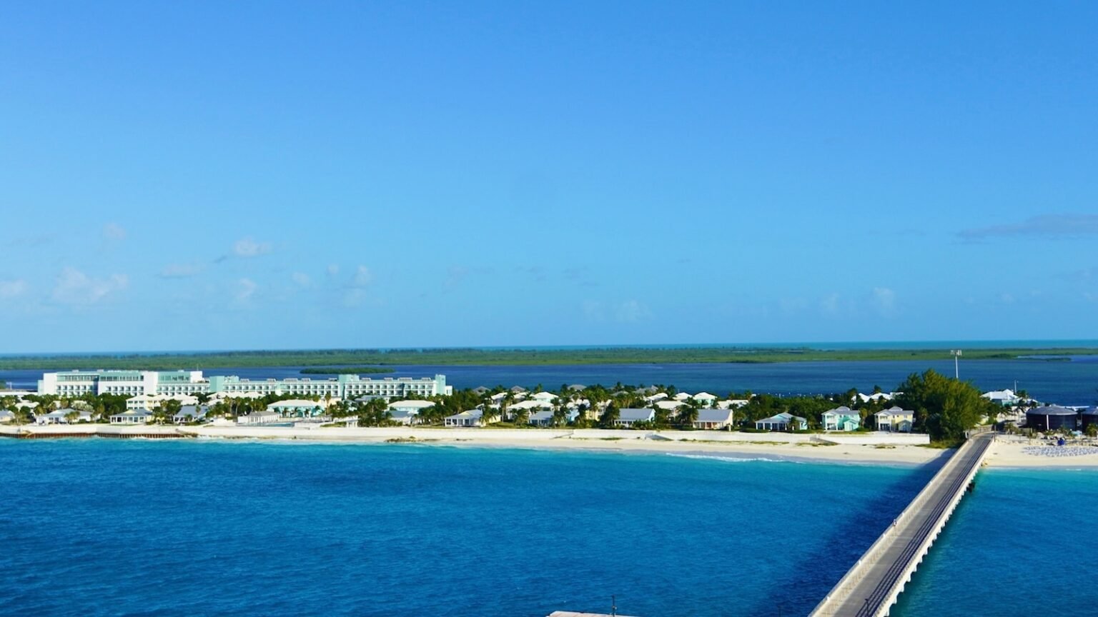 2 Americans injured in suspected shark attack in the Bahamas: Police