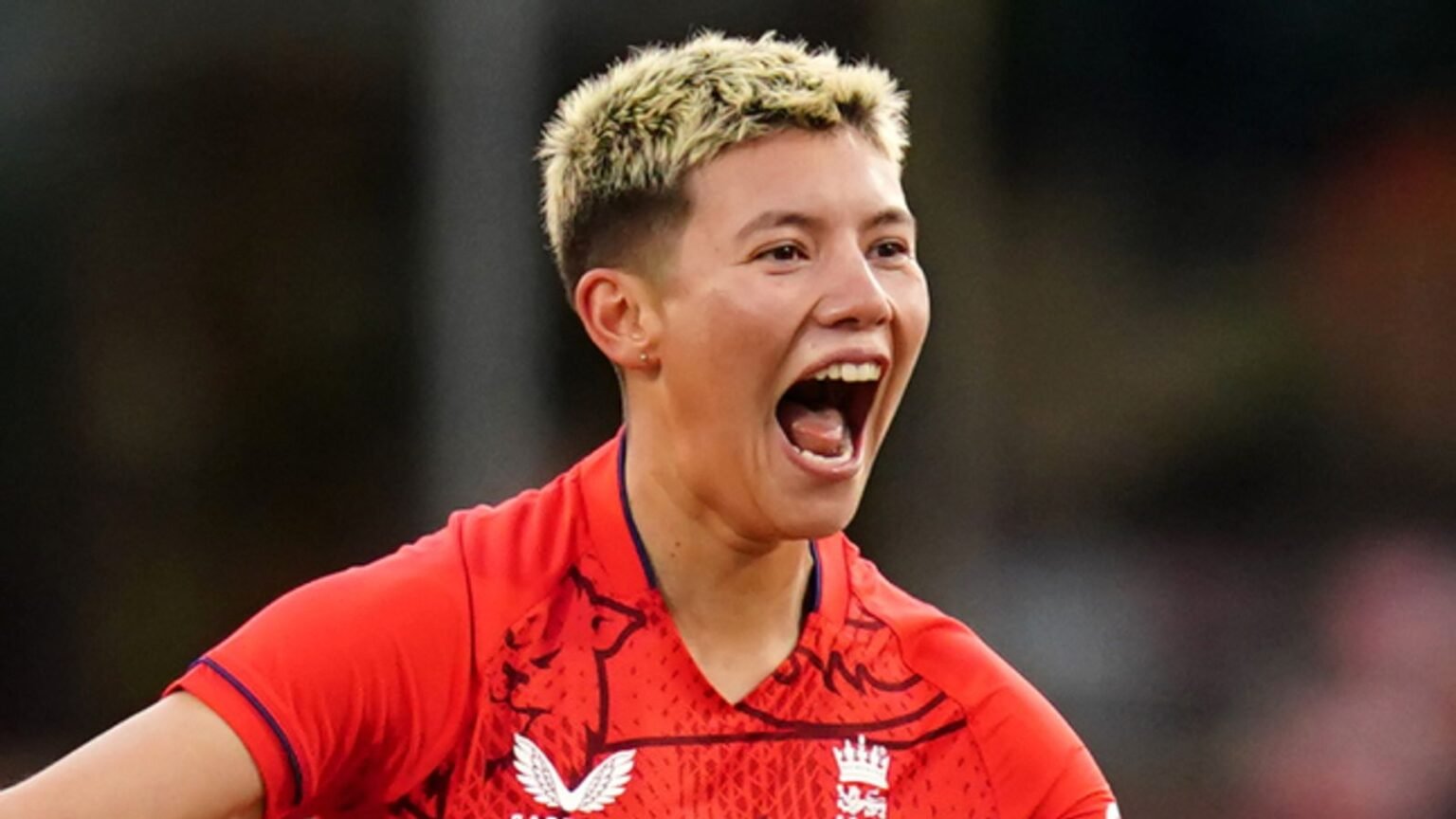 England mishandled ‘pin-up girl’ Issy Wong and must learn lessons, says former coach Mark Robinson | Cricket News