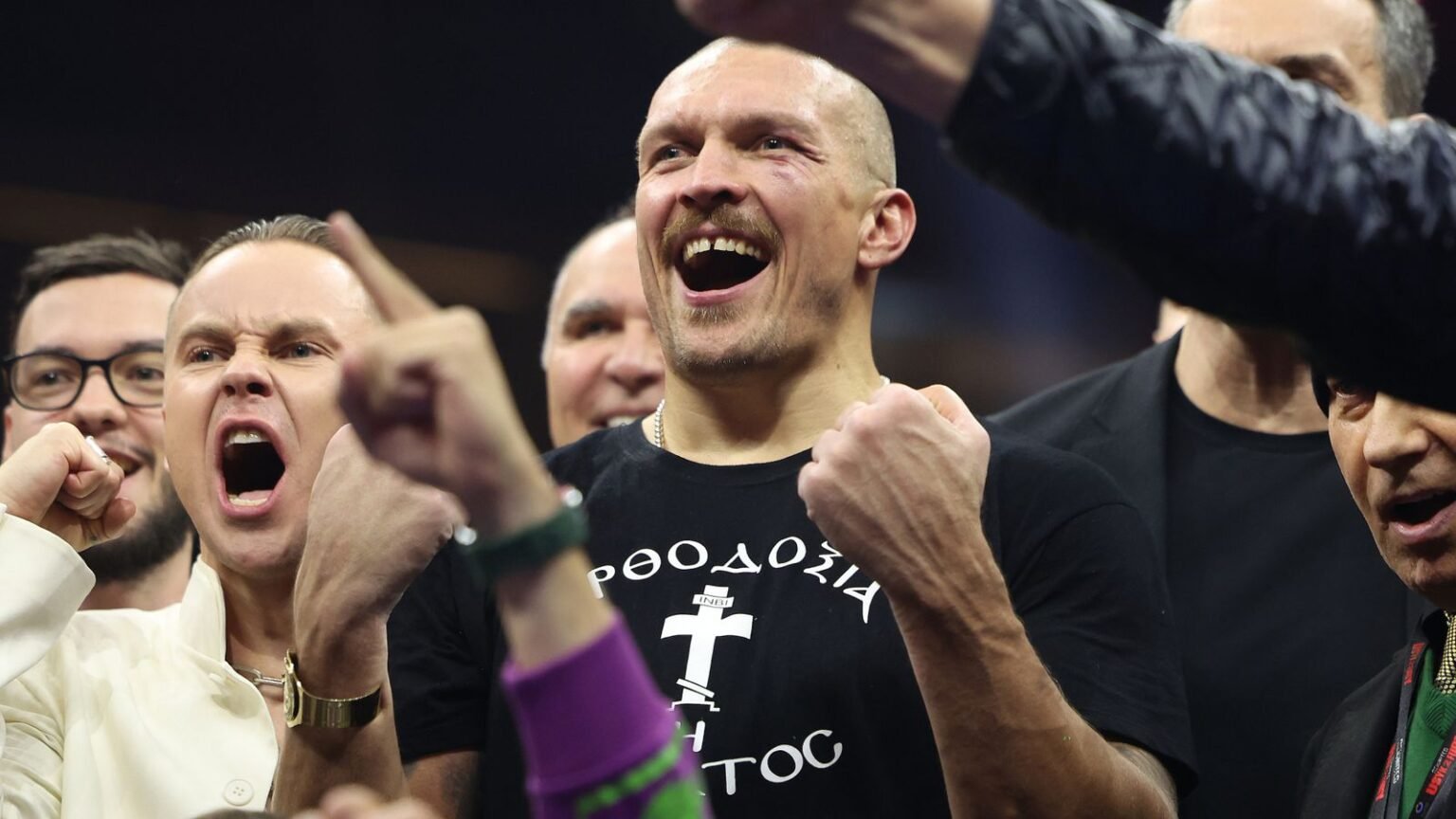 Oleksandr Usyk reveals he has just two fights left in his career & wants Daniel Dubois-Joseph Parker winner next | Boxing News