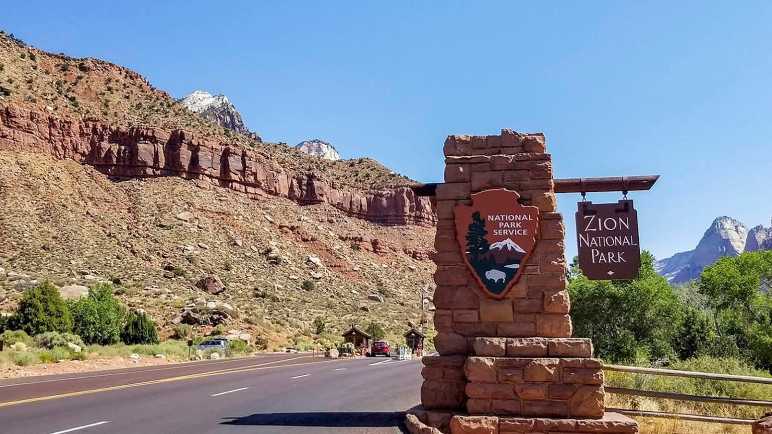 Hiker falls to his death at Utah national park