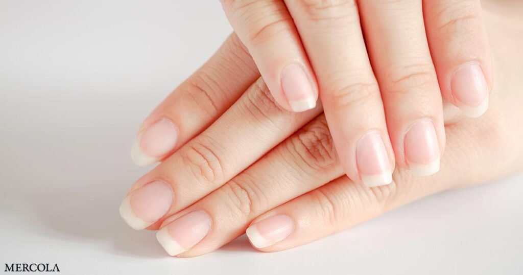 Your Nails Reveal How Fast You’re Aging