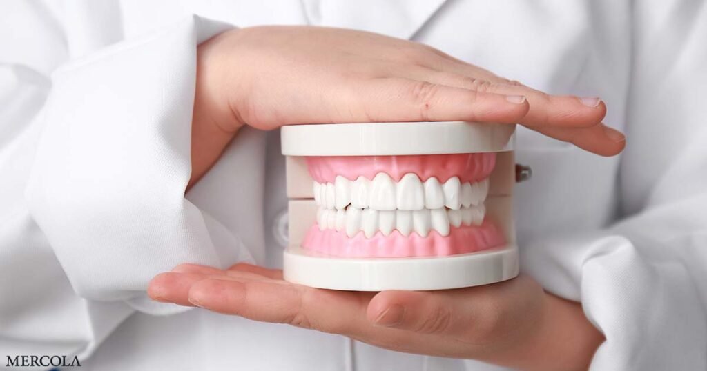 Gum Disease Symptoms Linked to Higher Risk of Multiple Chronic Illnesses
